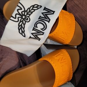 Men's  MCM slides authentic